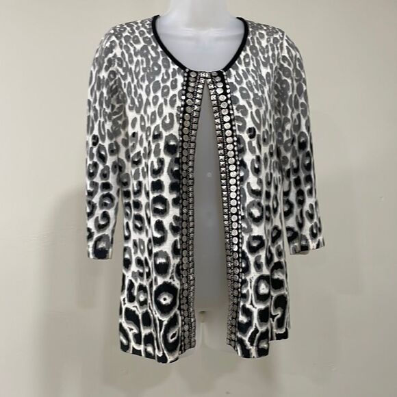 NWOT Berek 2 cardigan gray animal print with silver accents. Size S Small 4/6 - Picture 1 of 10